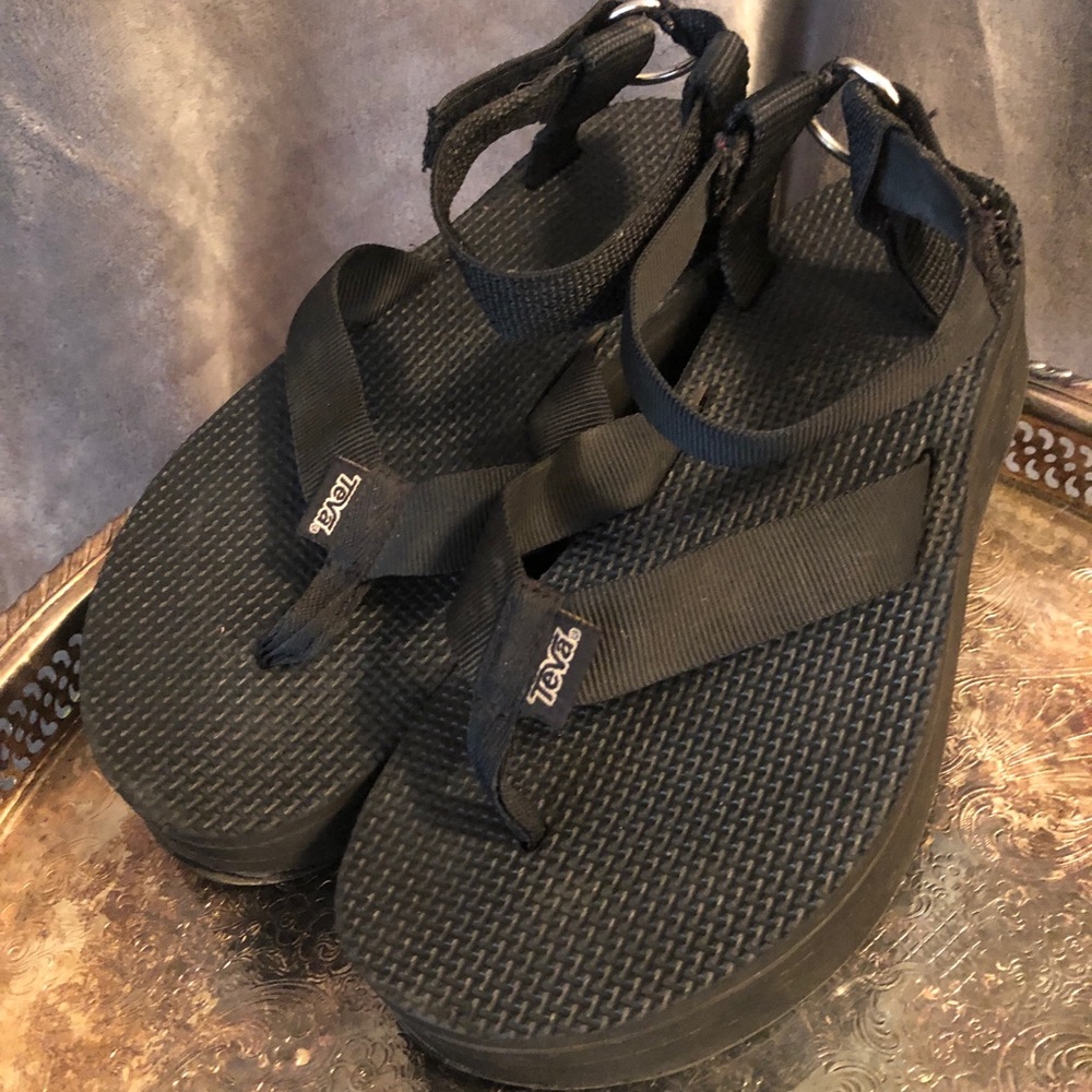 Teva black flatform platform sandal